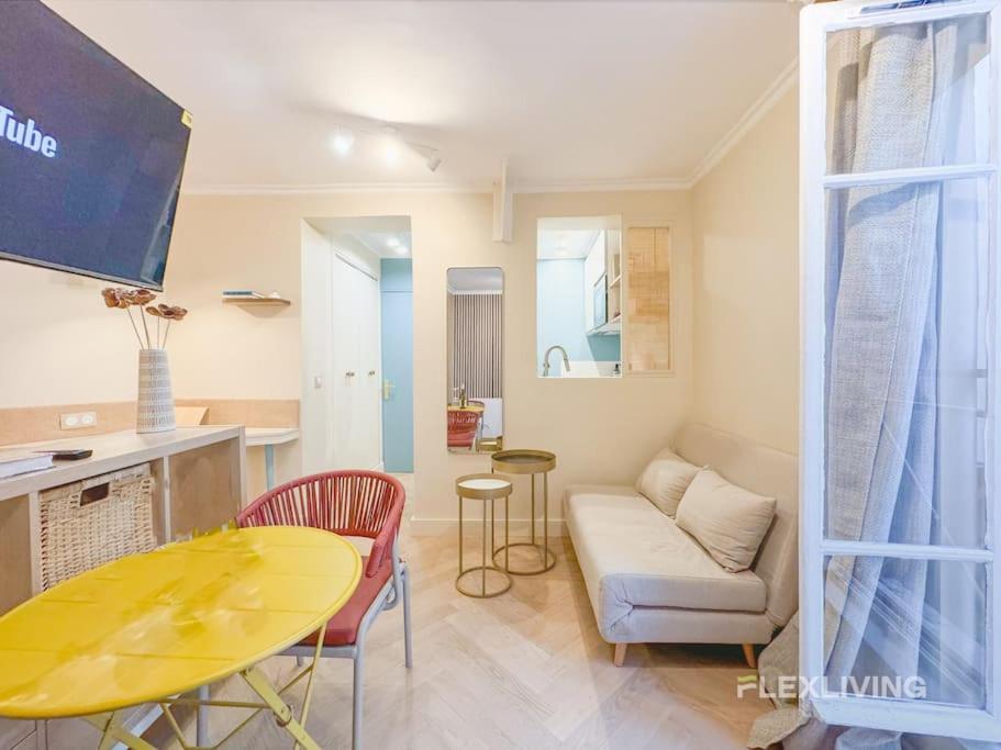 Luxury Studio In City Center Parijs Buitenkant foto